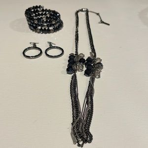 NWOT Kenneth Cole jewelry set